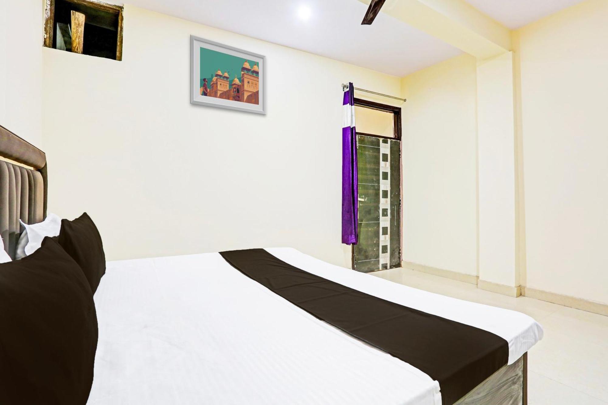 Hotel O Redbull Inn Gurgaon Esterno foto