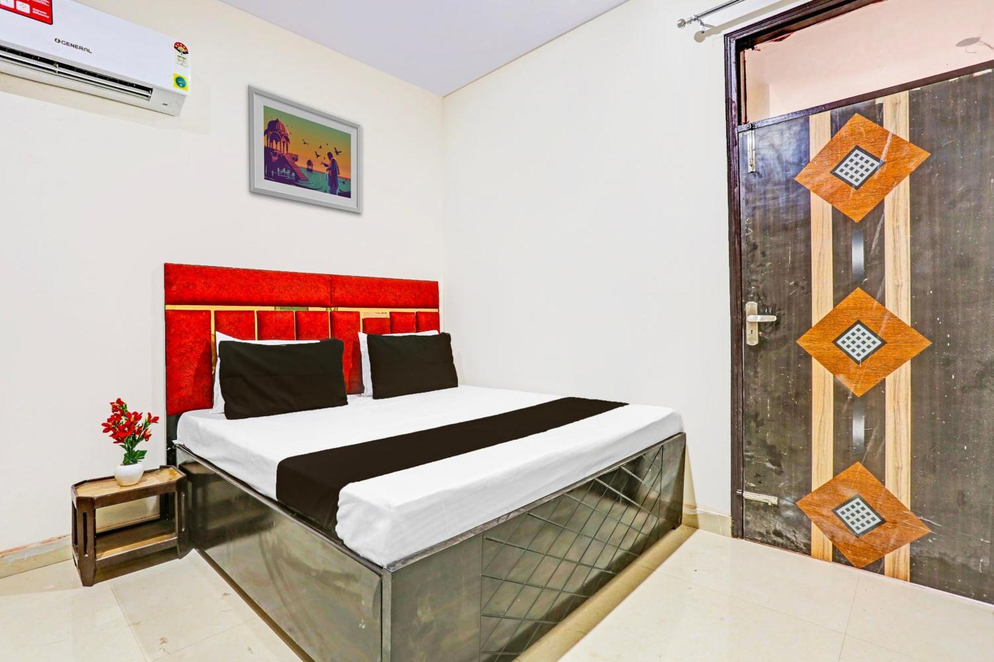 Hotel O Redbull Inn Gurgaon Esterno foto