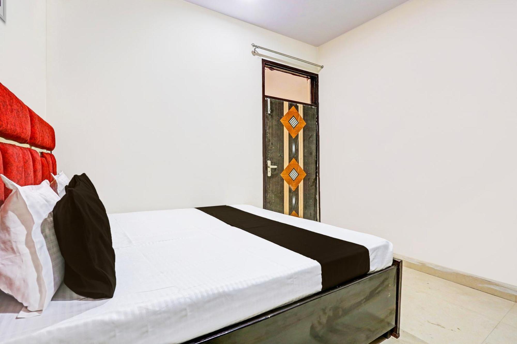 Hotel O Redbull Inn Gurgaon Esterno foto
