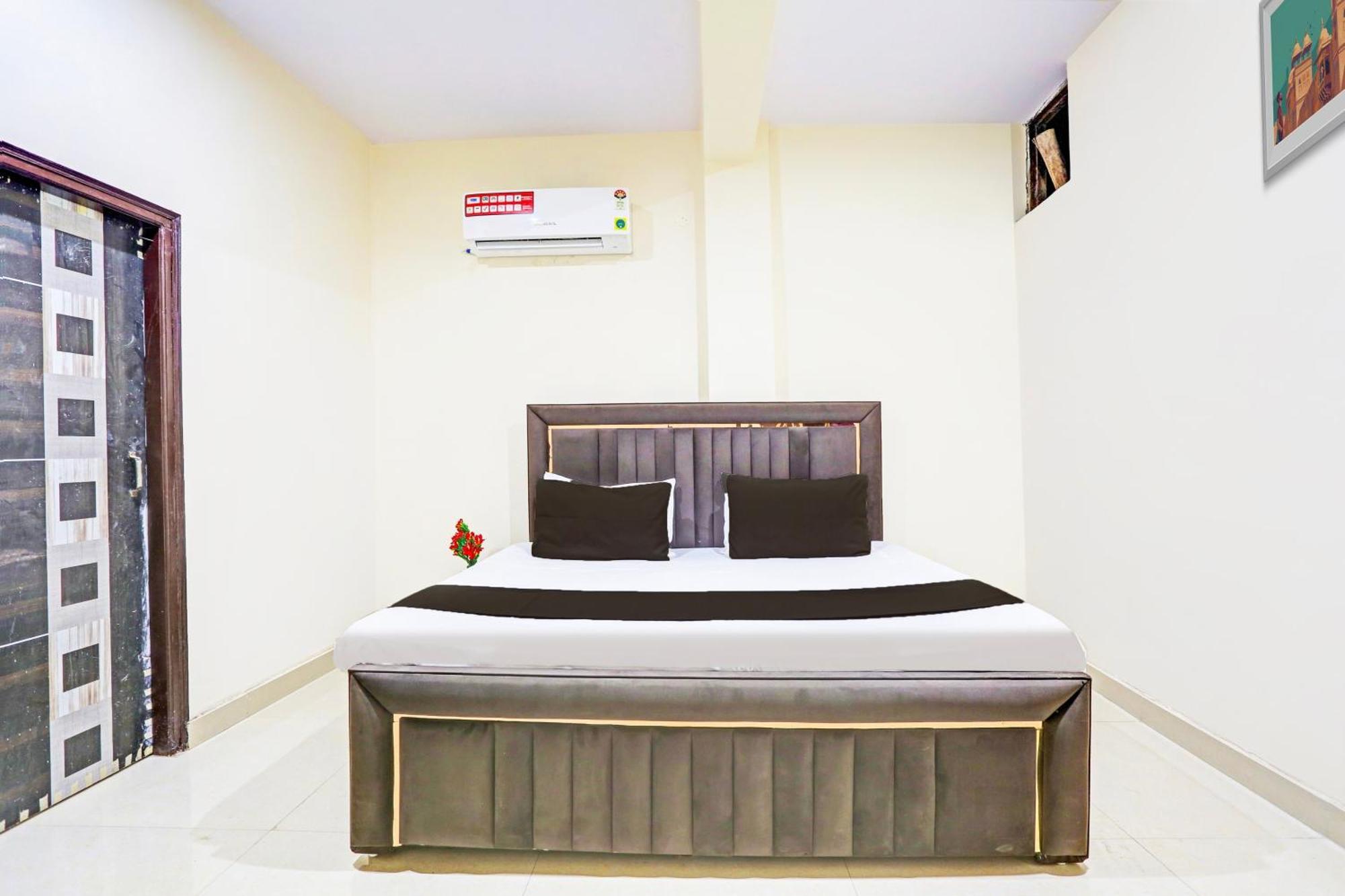 Hotel O Redbull Inn Gurgaon Esterno foto